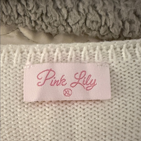 White Sweater with Crochet Sleeves - Picture 3 of 3